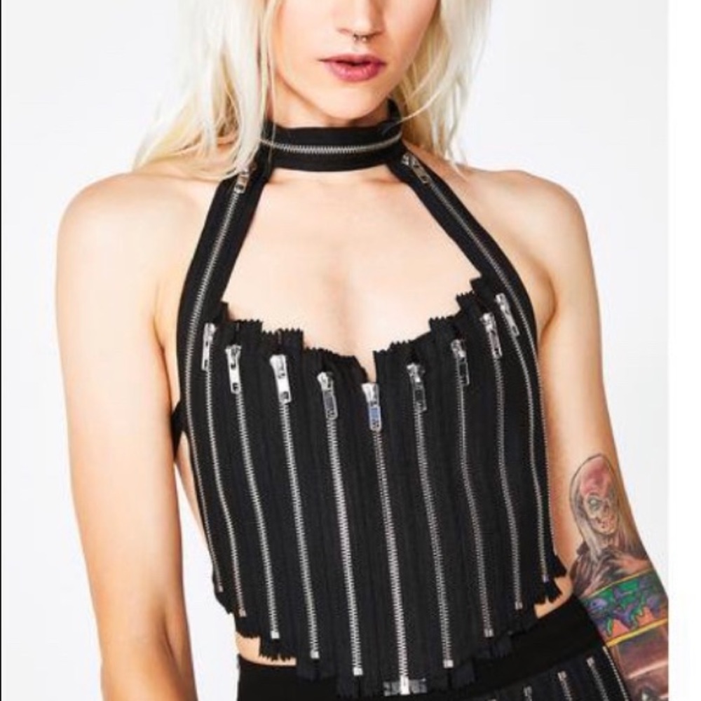 Zipped halter top